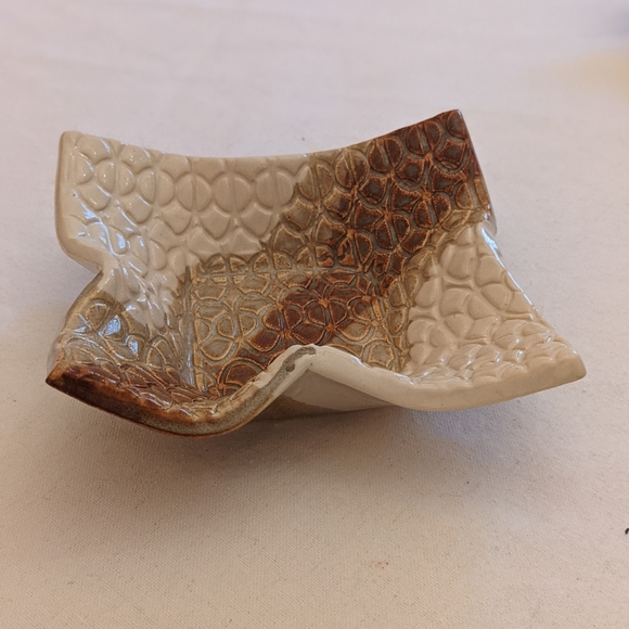 Handmade pottery - set of 2 small bowls - Picture 4 of 5